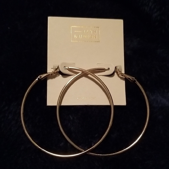 14th & Union Classic Gold Hoop Earrings - Picture 1 of 4